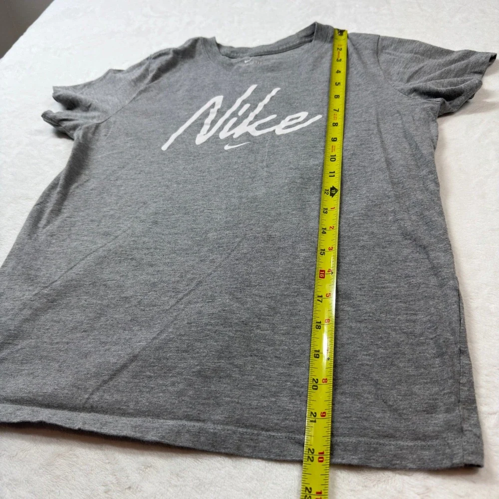 Nike Graphic Tee Shirt Women XL Gray Good Script Logo Short Sleeve Cotton Blend‎